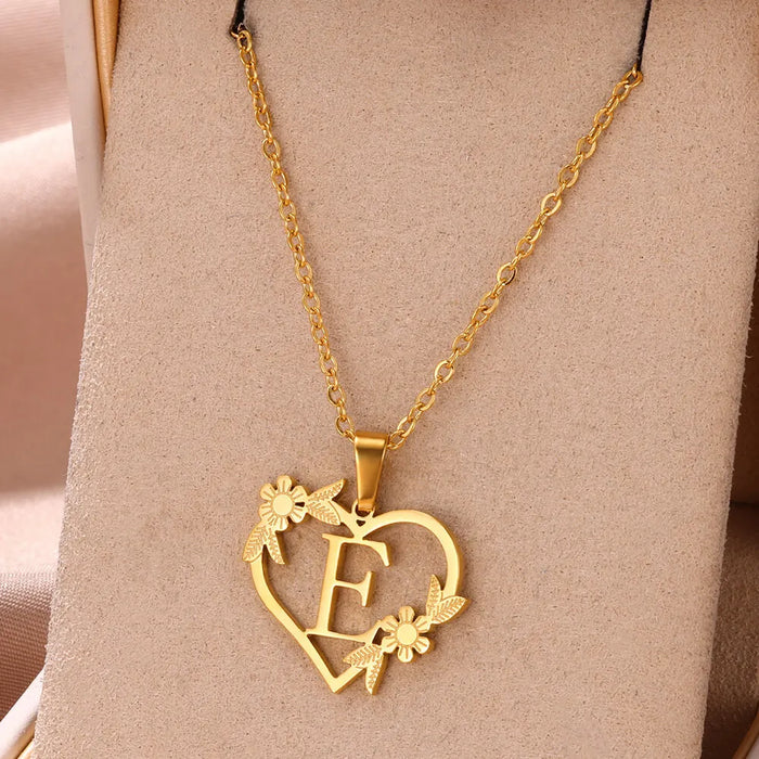 Personalisierte Herz-Kette mit Blumen & Initialen