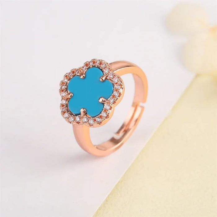 Blumenförmiger Einstellbarer Ring mit Emaille-Inlay und Zirkonia