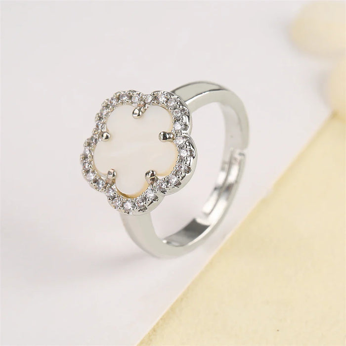 Blumenförmiger Einstellbarer Ring mit Emaille-Inlay und Zirkonia