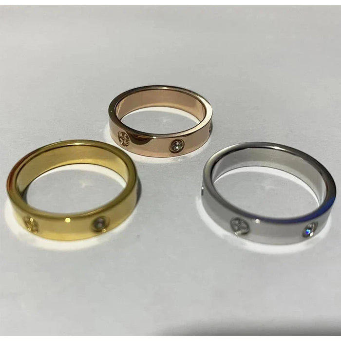 Minimalistische Ringe in Edelstahl – Stilvolle Eleganz in Gold, Silber und Roségold