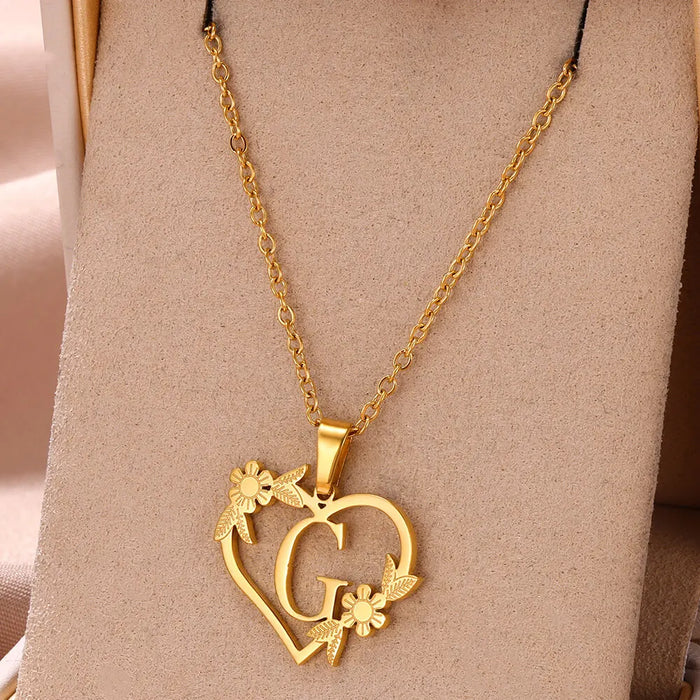 Personalisierte Herz-Kette mit Blumen & Initialen