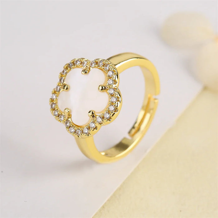 Blumenförmiger Einstellbarer Ring mit Emaille-Inlay und Zirkonia